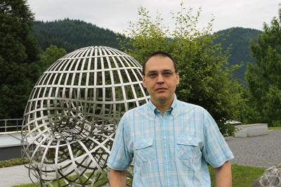 Alexander Efremov — Oberwolfach 2016